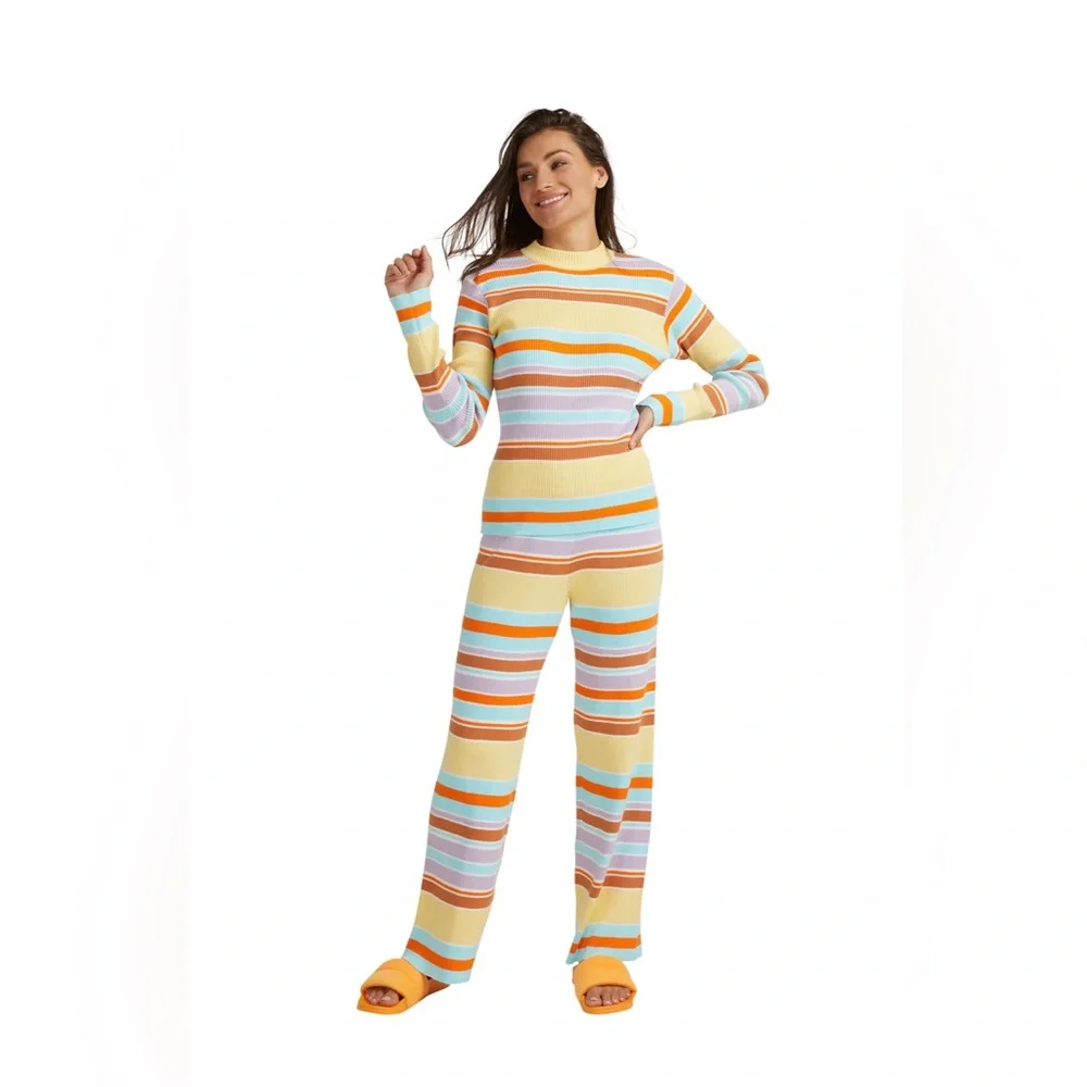 Roxy Playa Hermosa Sweater by Stephanie Gilmore - Picture 1 of 13
